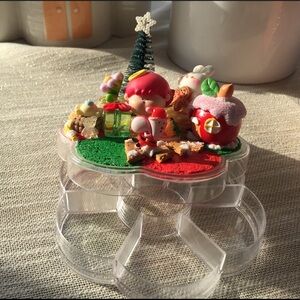 Miniature decoration clear compartment box